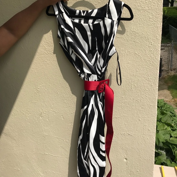 Black and White patterned Dress Barn dress - Picture 1 of 3